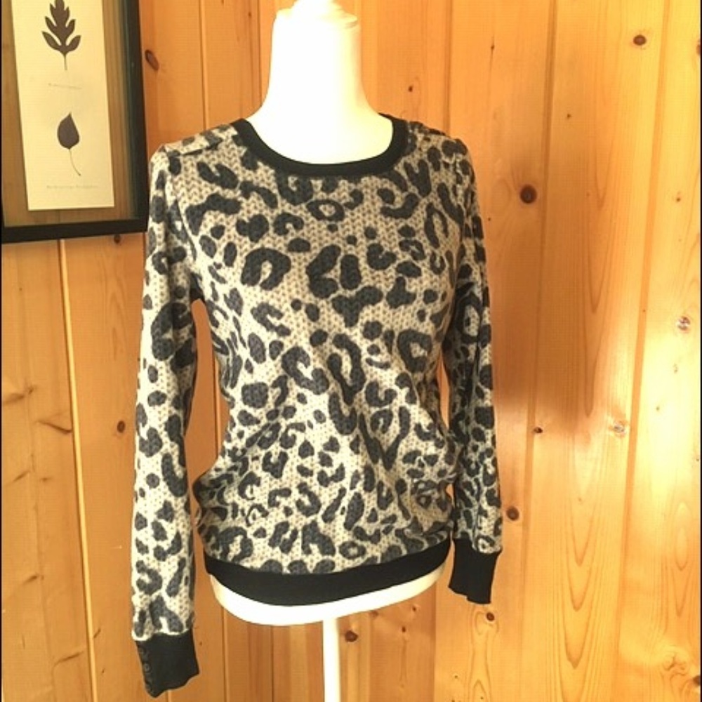 womens animal print top